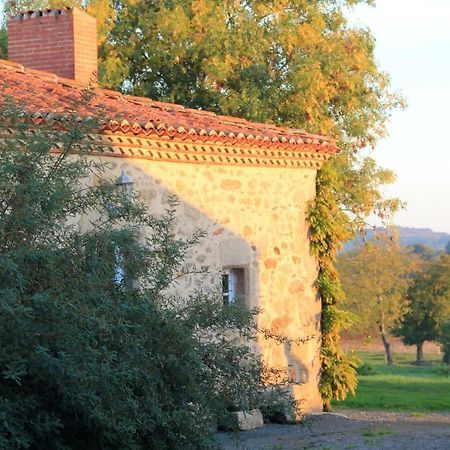 Les Chambres D'Hotes De La Metairie Du Bourg Ле-Ерб'є Екстер'єр фото